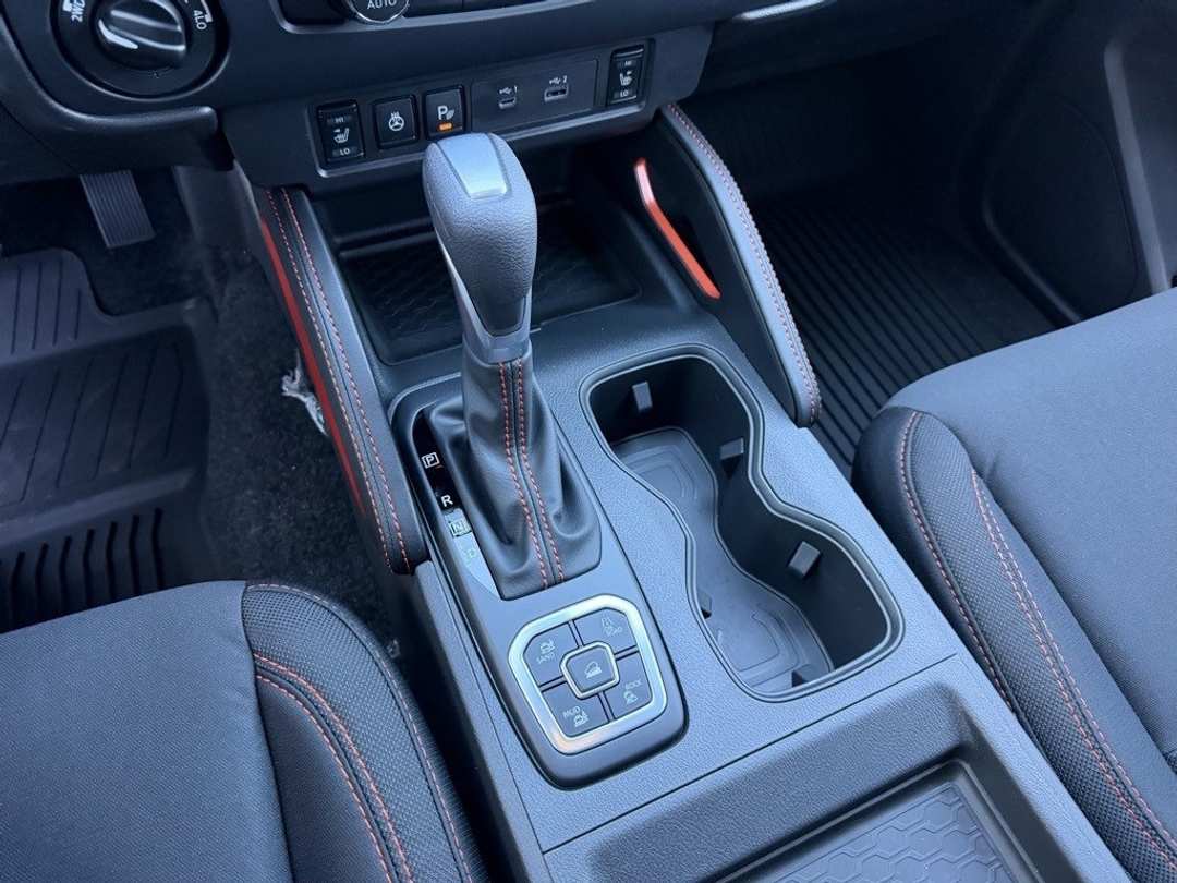 2026 Nissan Frontier PRO4X - Image 24