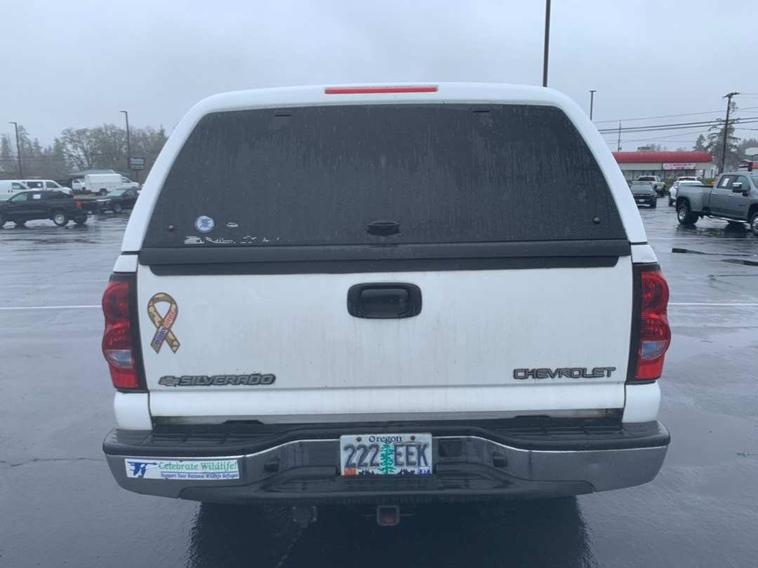 2005 Chevrolet Silverado 1500Hd LS - Image 3