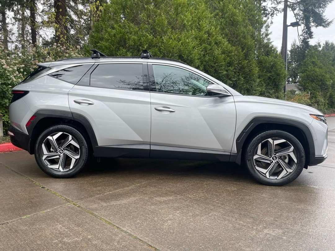 2023 Hyundai Tucson Limited - Image 3