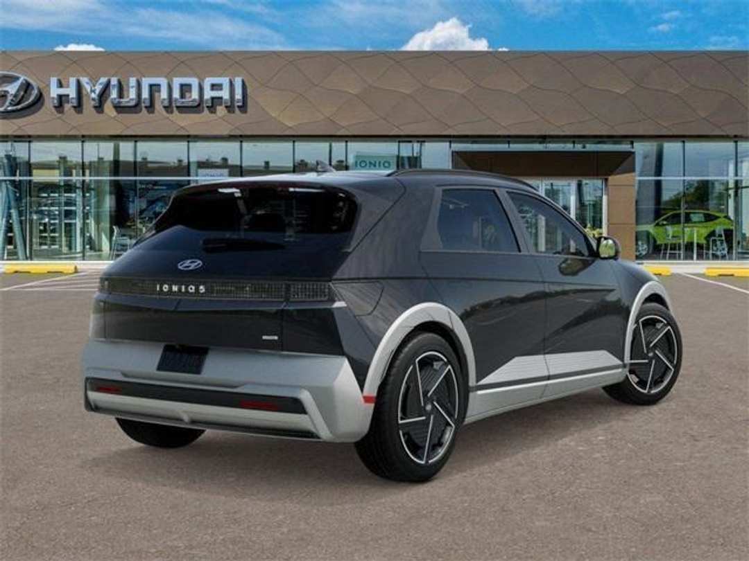 2026 Hyundai Ioniq 5 Limited - Image 4