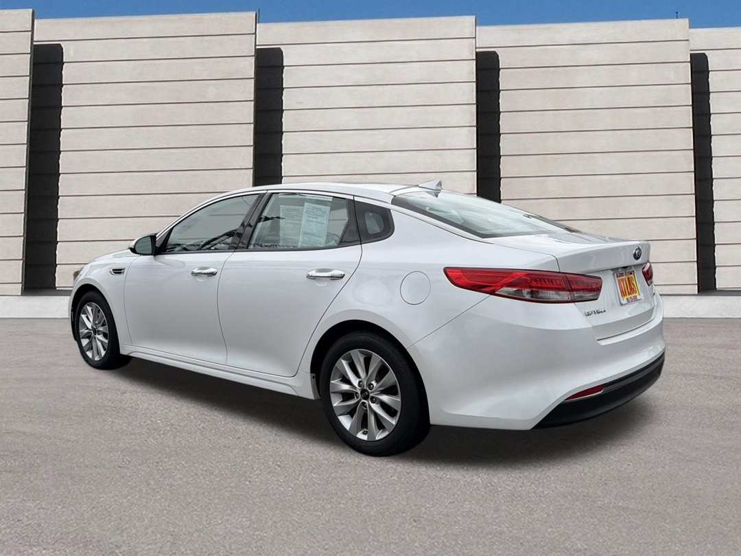2016 Kia Optima EX - Image 3
