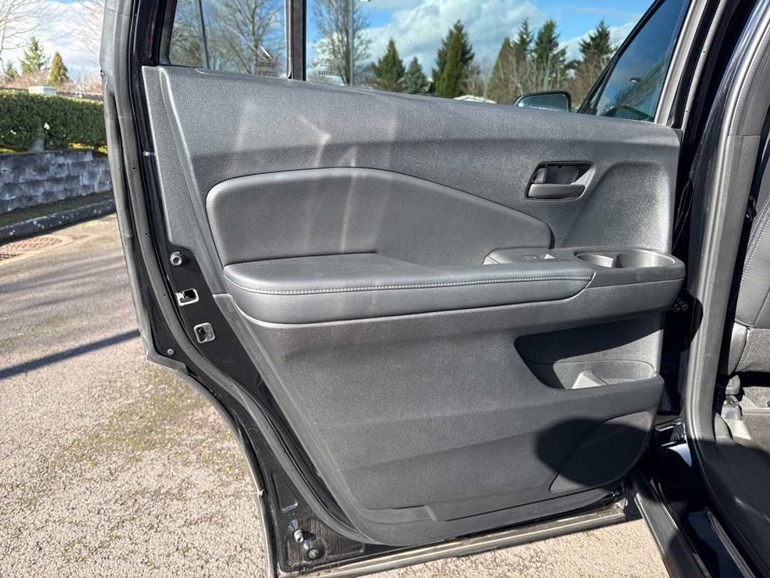 2022 Honda Passport EXL - Image 21