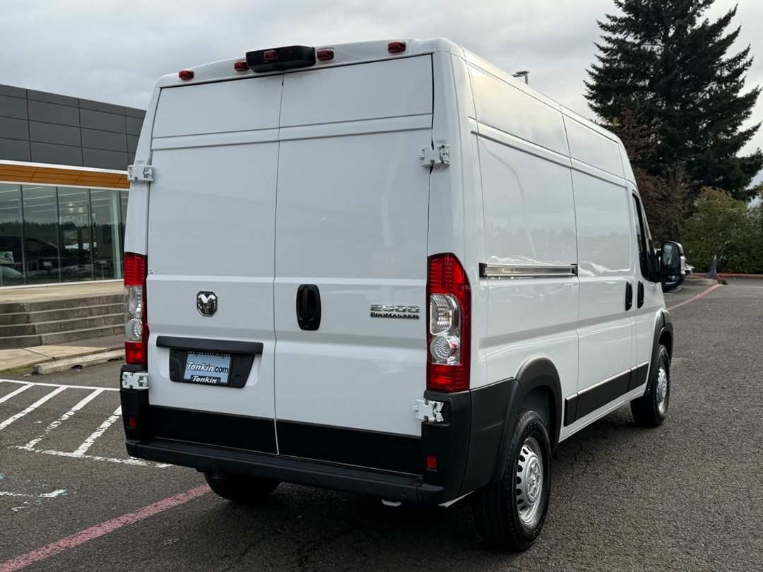 2026 Ram Promaster 2500 High Roof - Image 9