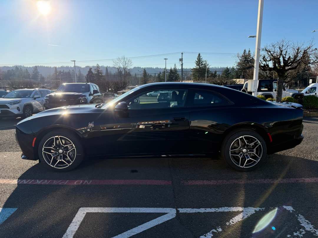 2026 Dodge Charger R/T Scat Pack - Image 5