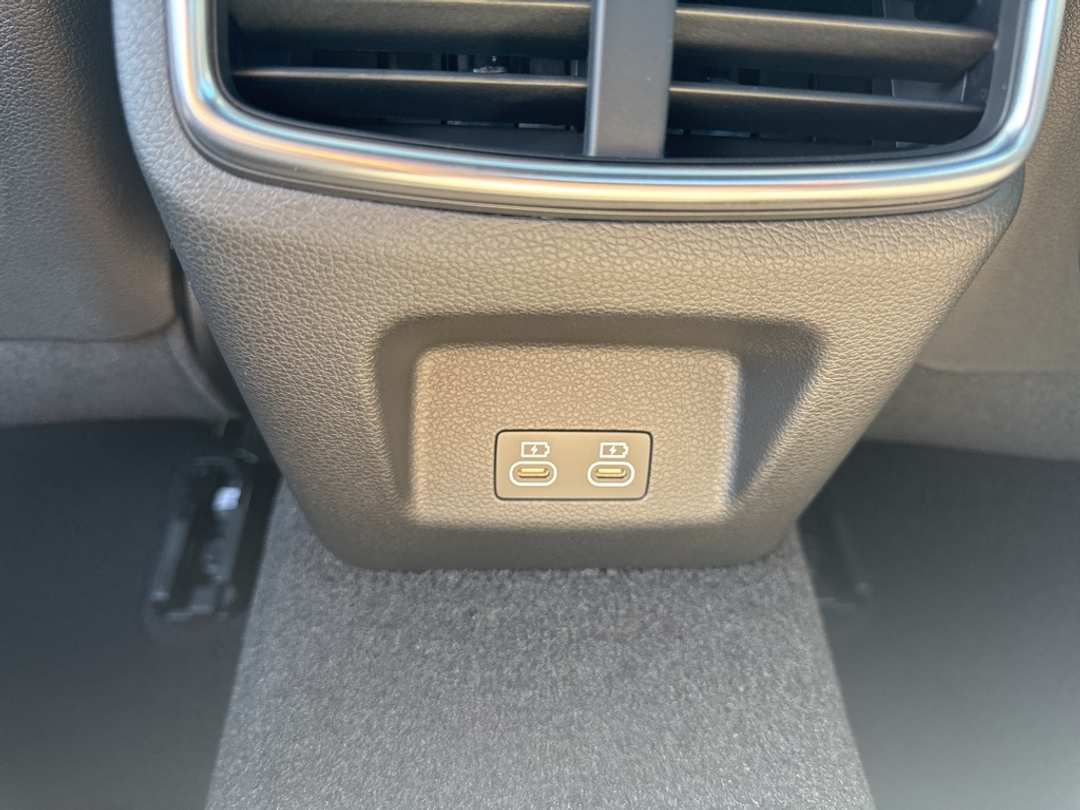 2026 Genesis G70 3.3T Sport Prestige - Image 42