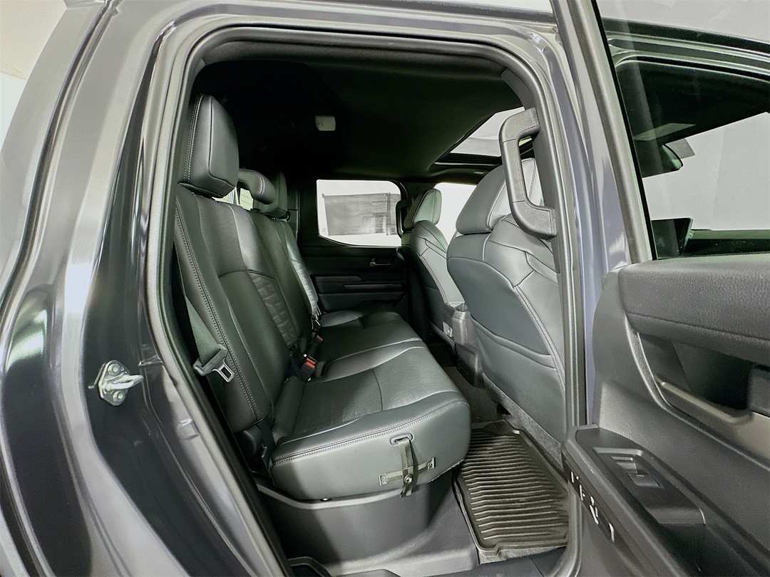 2025 Toyota Tacoma TRD OffRoad - Image 27