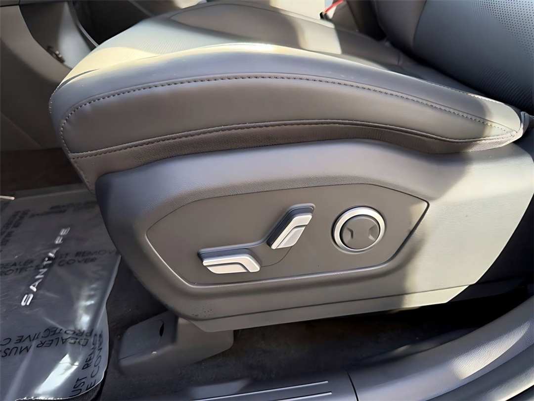 2026 Hyundai Santa Fe SEL - Image 13