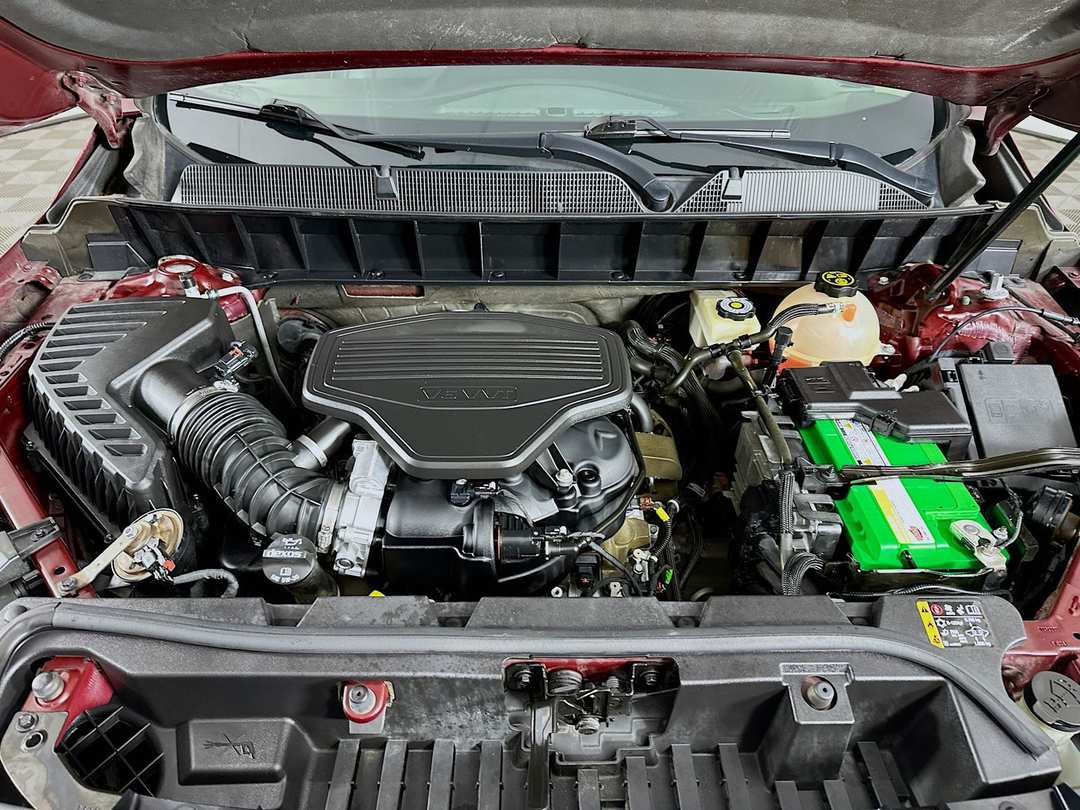 2017 GMC Acadia Denali - Image 34