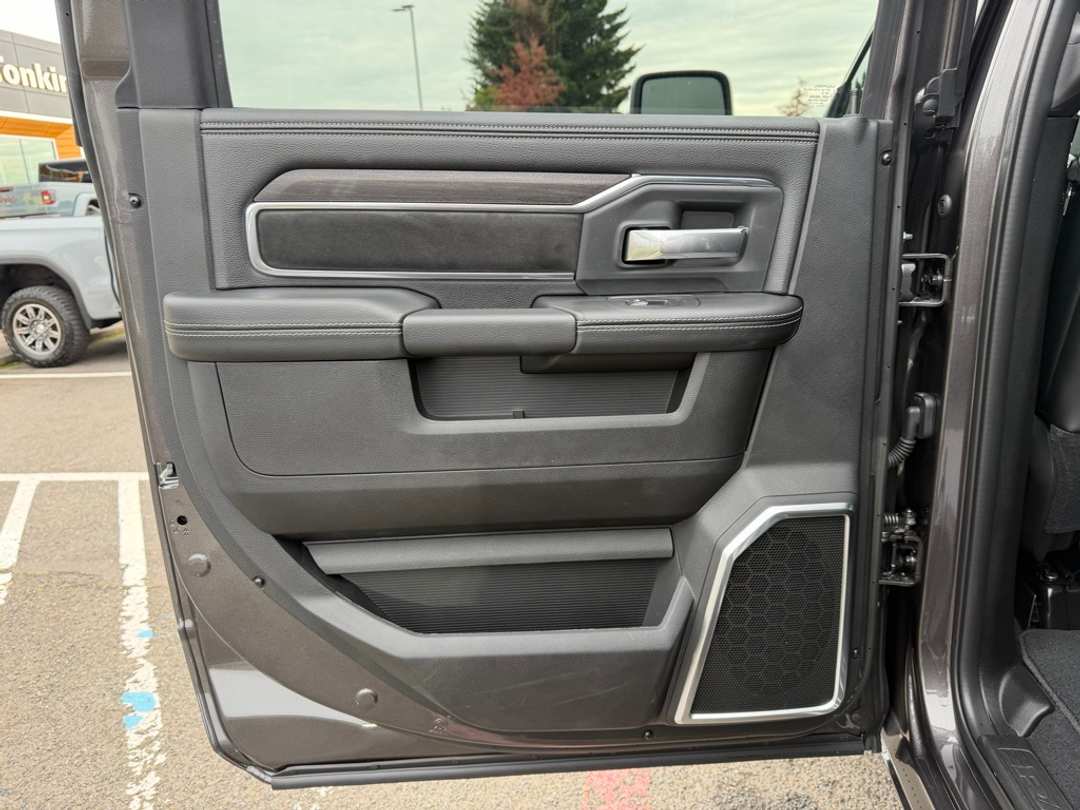 2026 Ram 2500 Laramie - Image 26