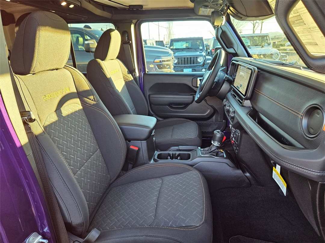 2026 Jeep Gladiator Mojave - Image 38