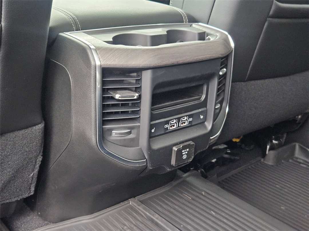 2026 Ram 3500 Laramie - Image 28