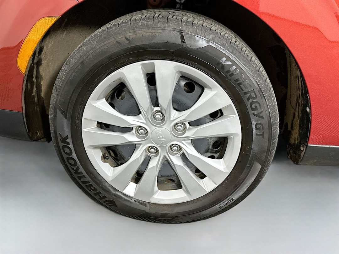 2020 Kia Soul LX - Image 29