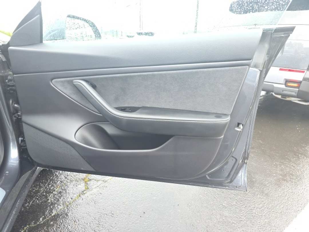 2019 Tesla Model 3 Long Range - Image 18