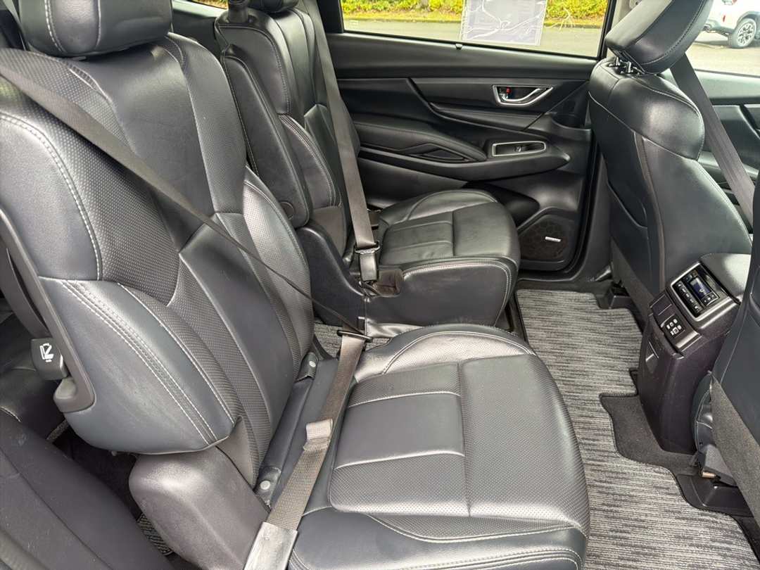 2023 Subaru Ascent Limited - Image 23