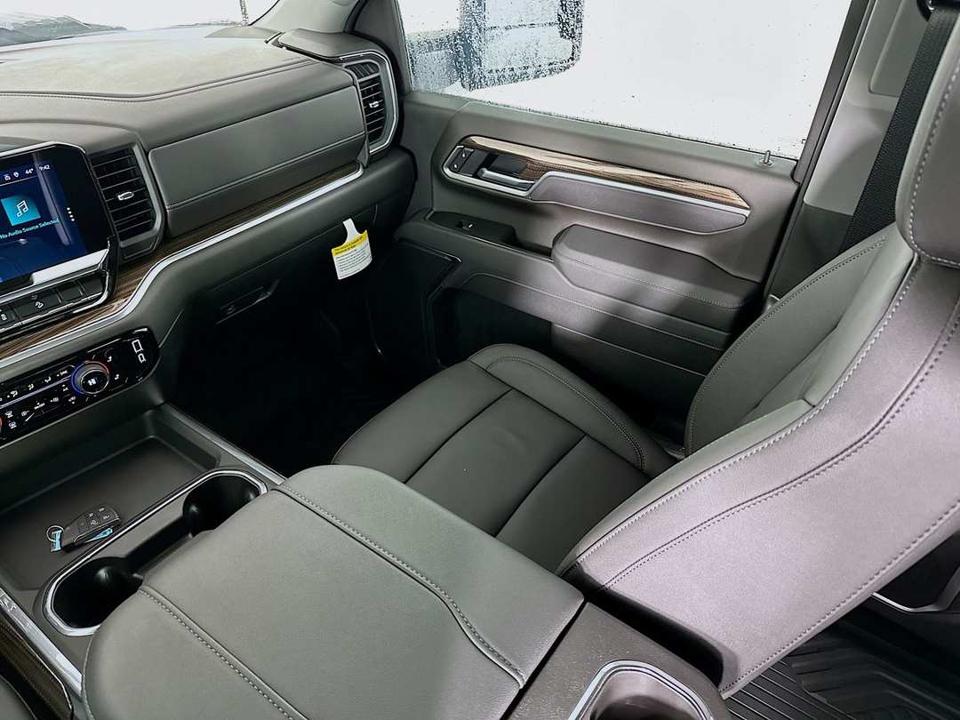 2025 Chevrolet Silverado 2500Hd LT - Image 24