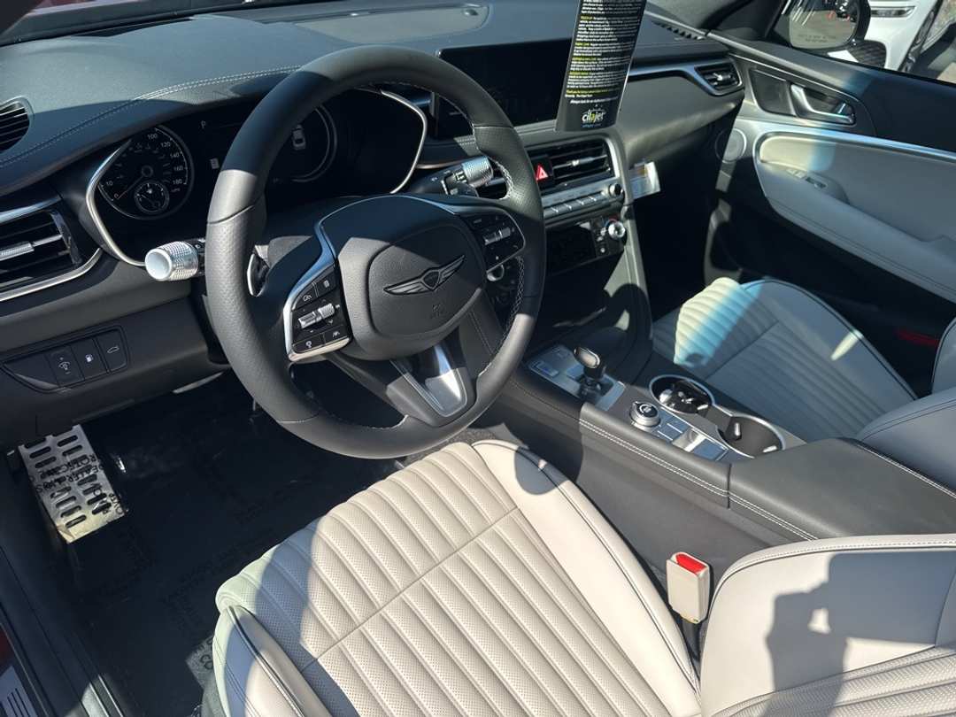 2026 Genesis G70 3.3T Sport Prestige - Image 18