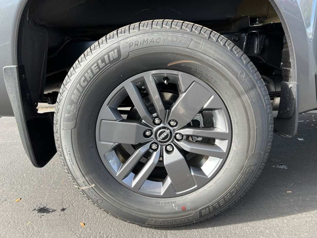 2026 Nissan Frontier SV - Image 8