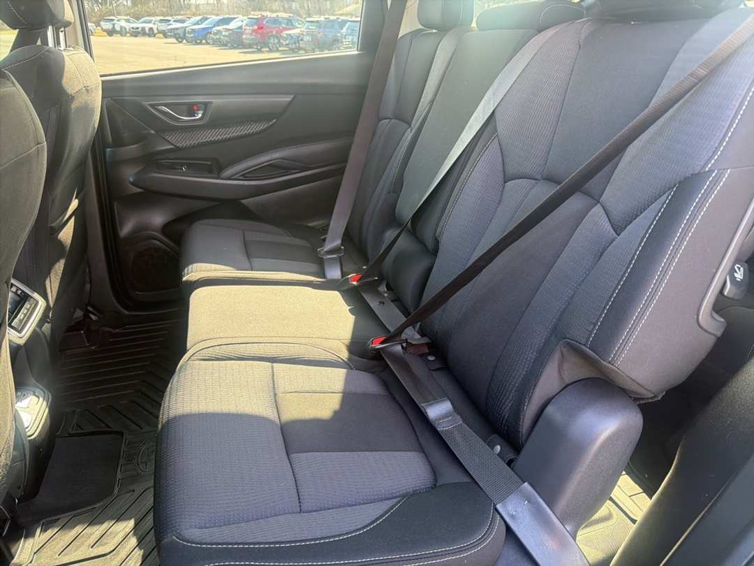 2023 Subaru Ascent Premium - Image 17