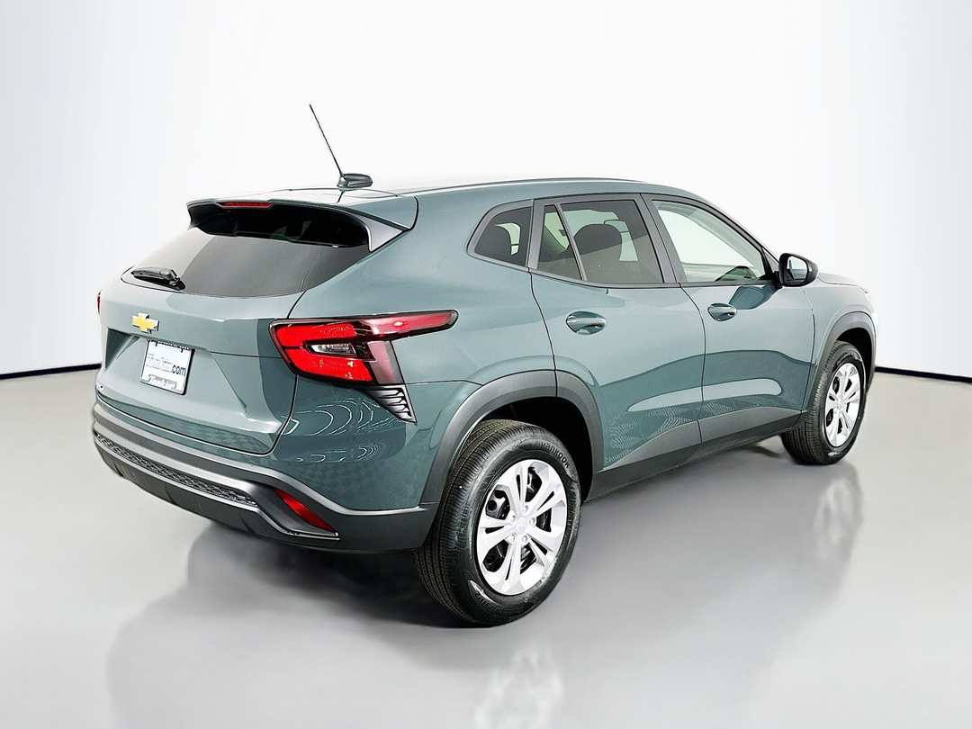 2026 Chevrolet Trax LS - Image 7