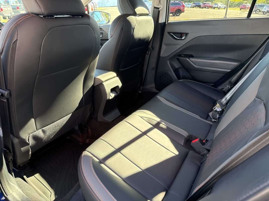 2025 Subaru Crosstrek Limited - Image 19