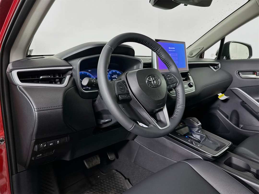 2026 Toyota Corolla Cross XLE - Image 9