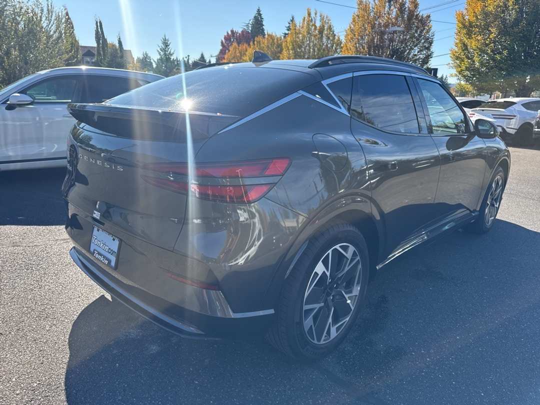 2026 Genesis Gv60 19" - Image 7