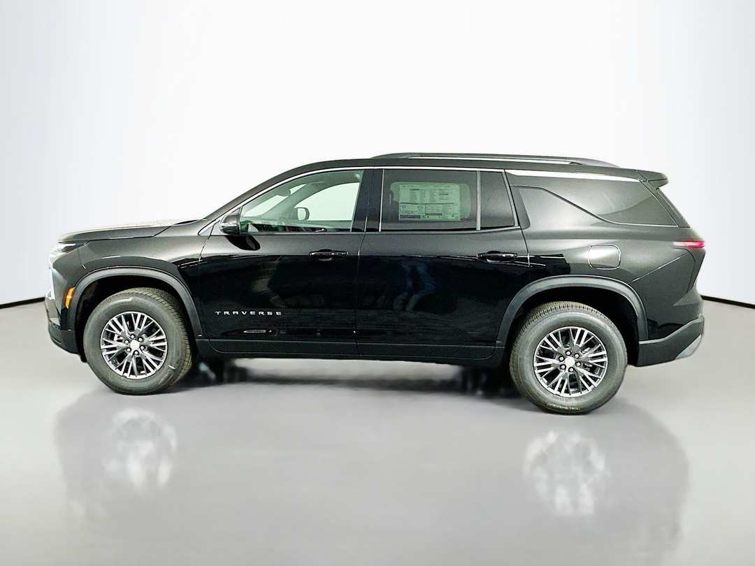 2026 Chevrolet Traverse LT - Image 3