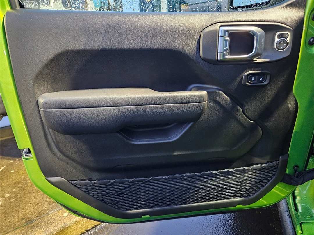 2026 Jeep Gladiator Rubicon - Image 10