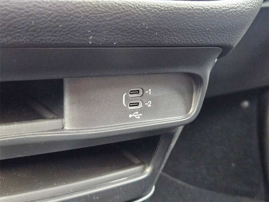 2026 Chrysler Voyager LX - Image 24