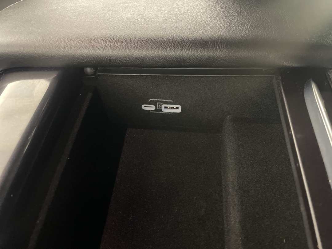 2024 Jeep Wagoneer - Image 28