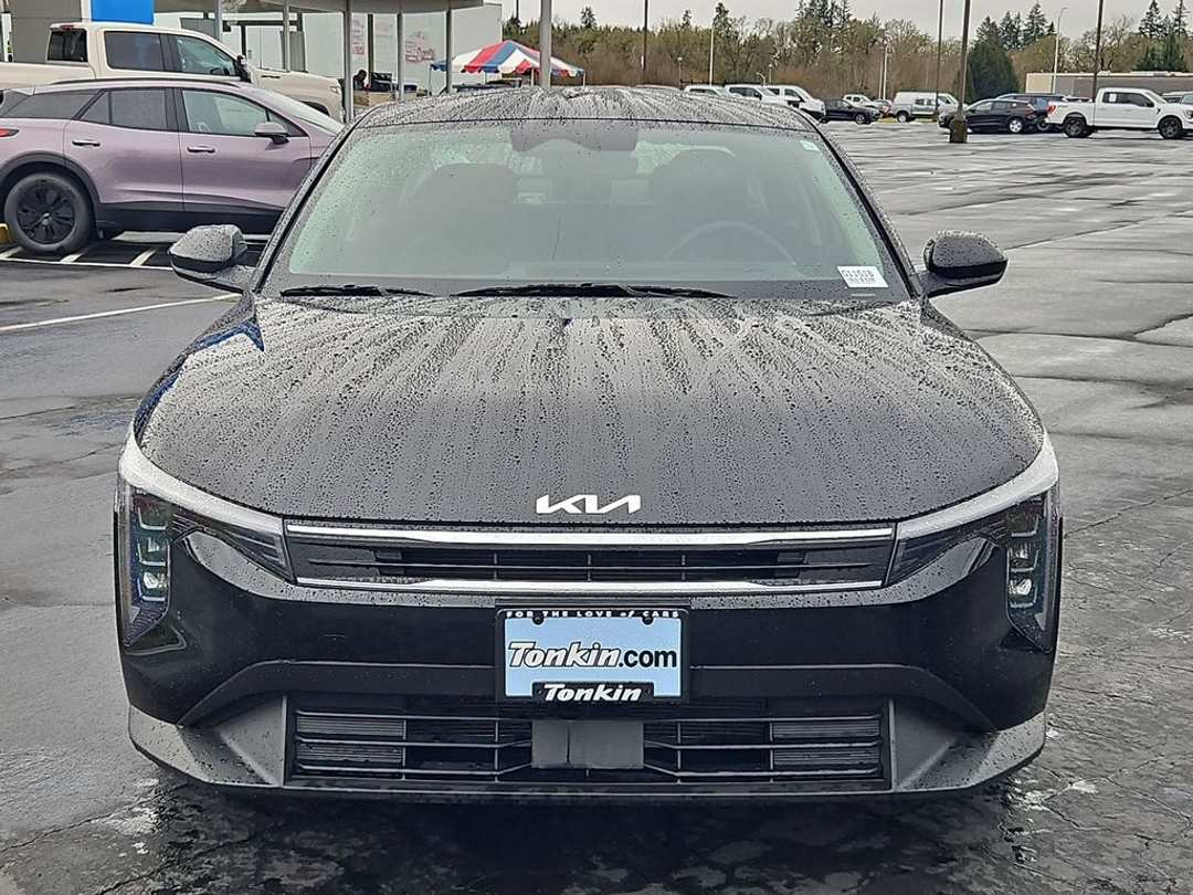 2025 Kia K4 LXS - Image 9