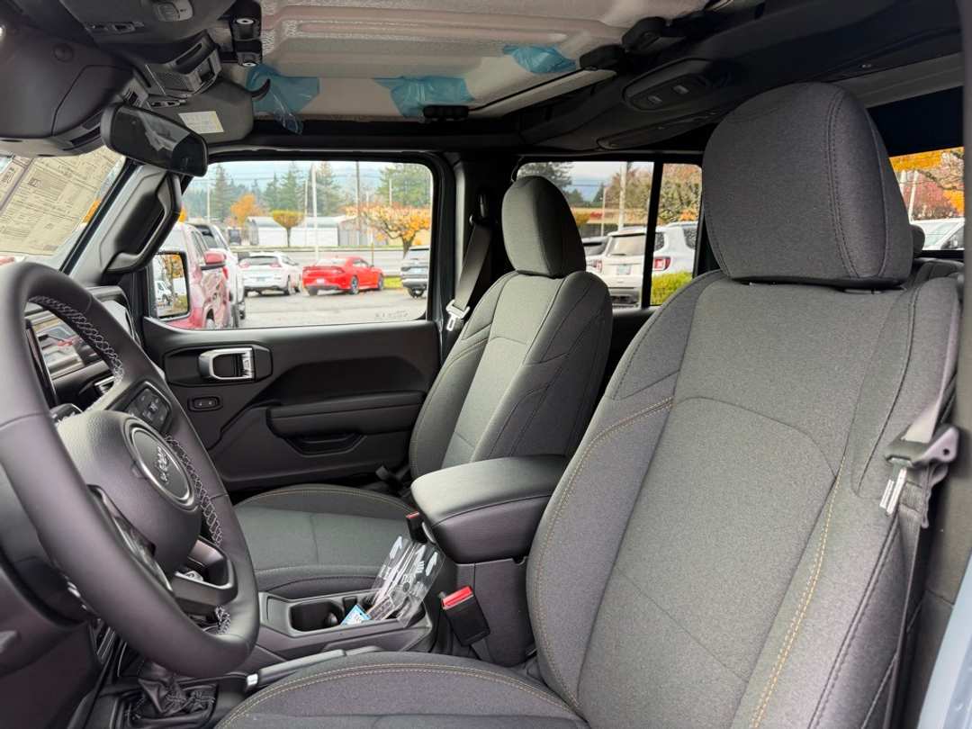 2026 Jeep Gladiator Sport S - Image 14