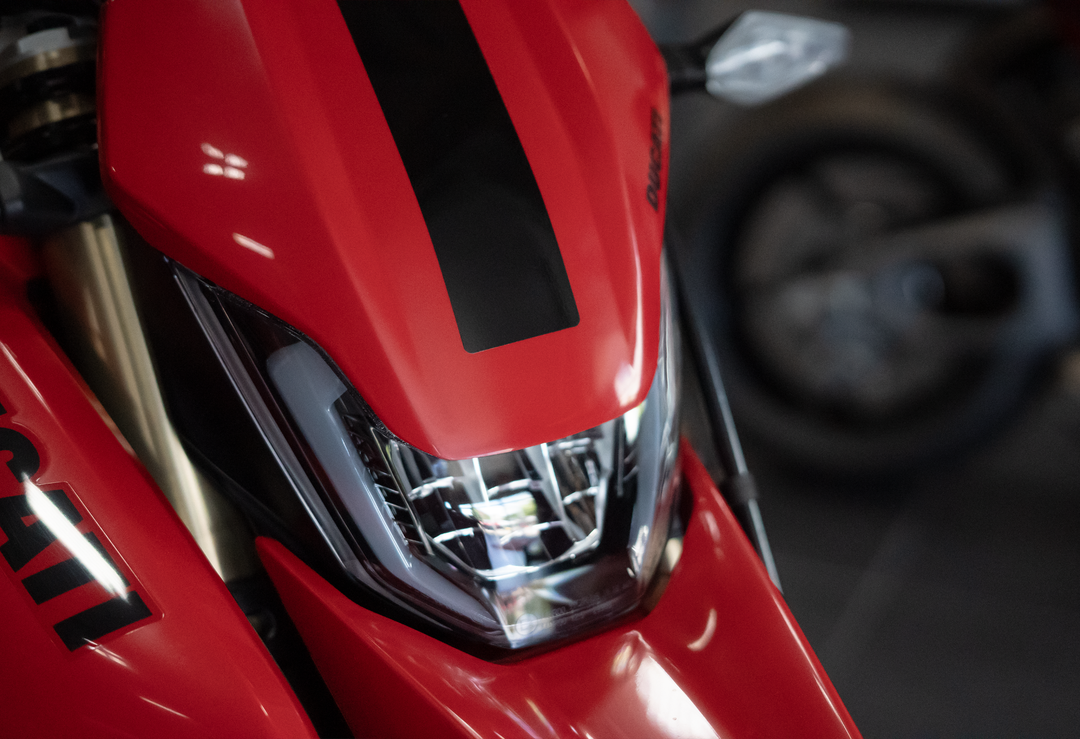 2025 Ducati Hypermotard 698 Mono - Image 12