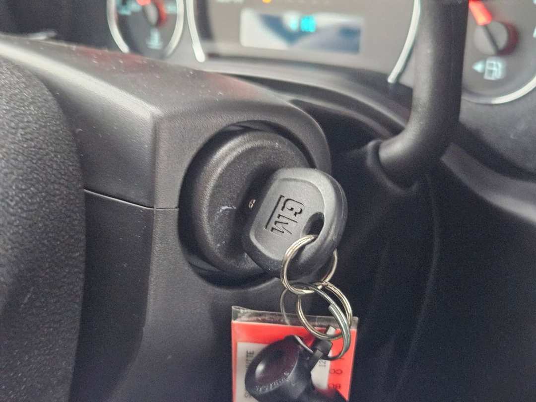 2025 Chevrolet Express 2500 Work - Image 17