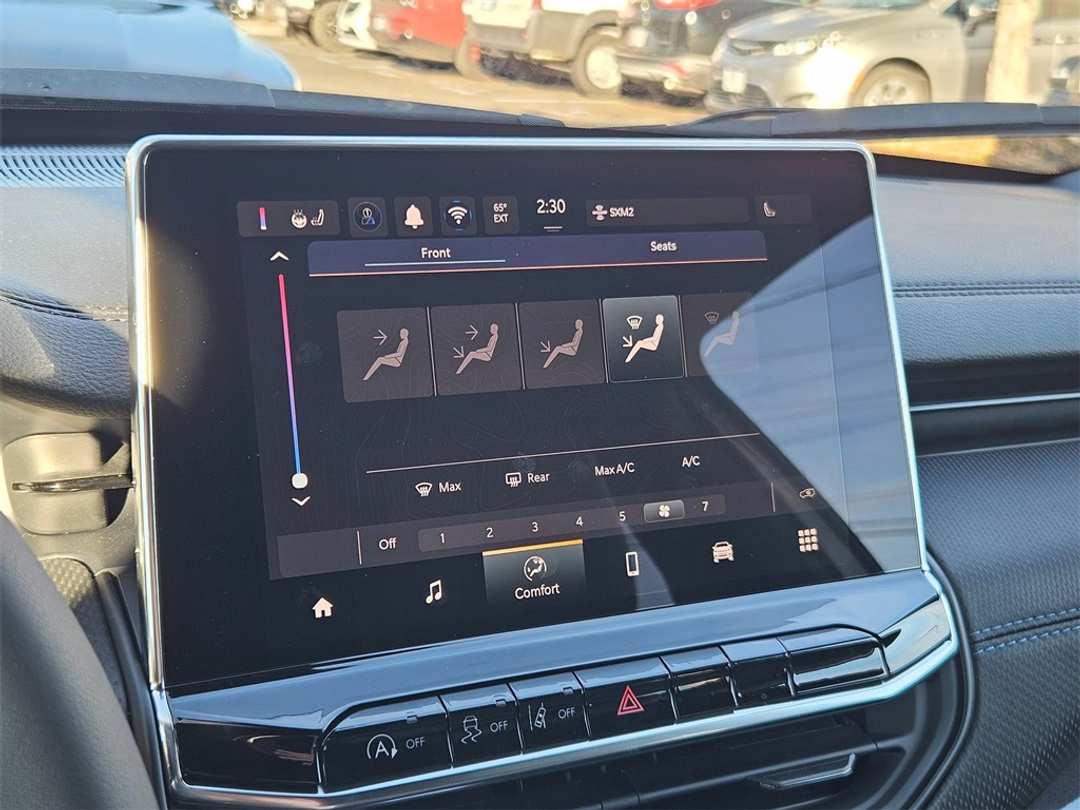 2026 Jeep Compass Latitude - Image 22