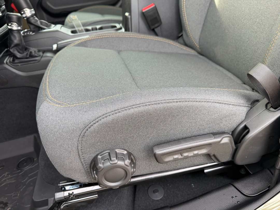 2026 Jeep Gladiator Sport S - Image 14