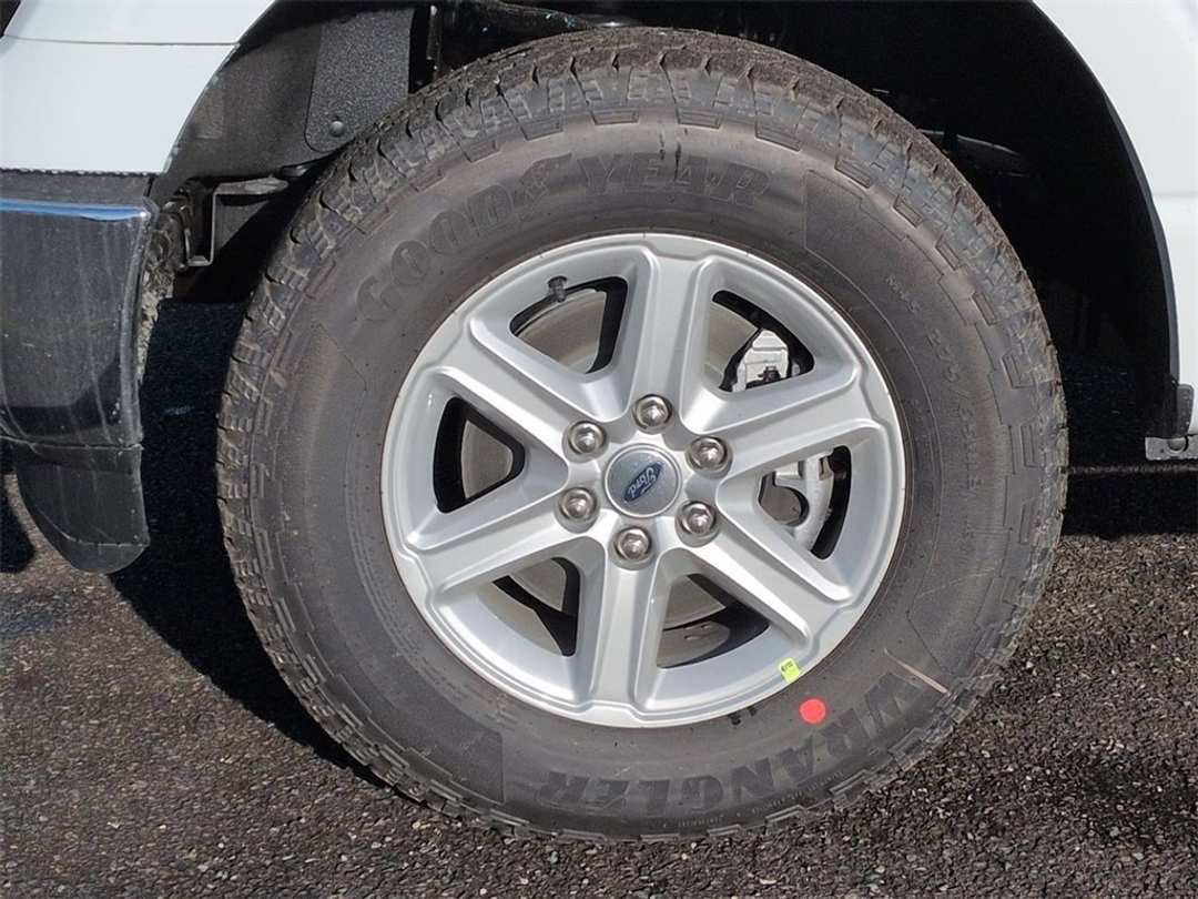 2026 Ford F-150 XLT - Image 32