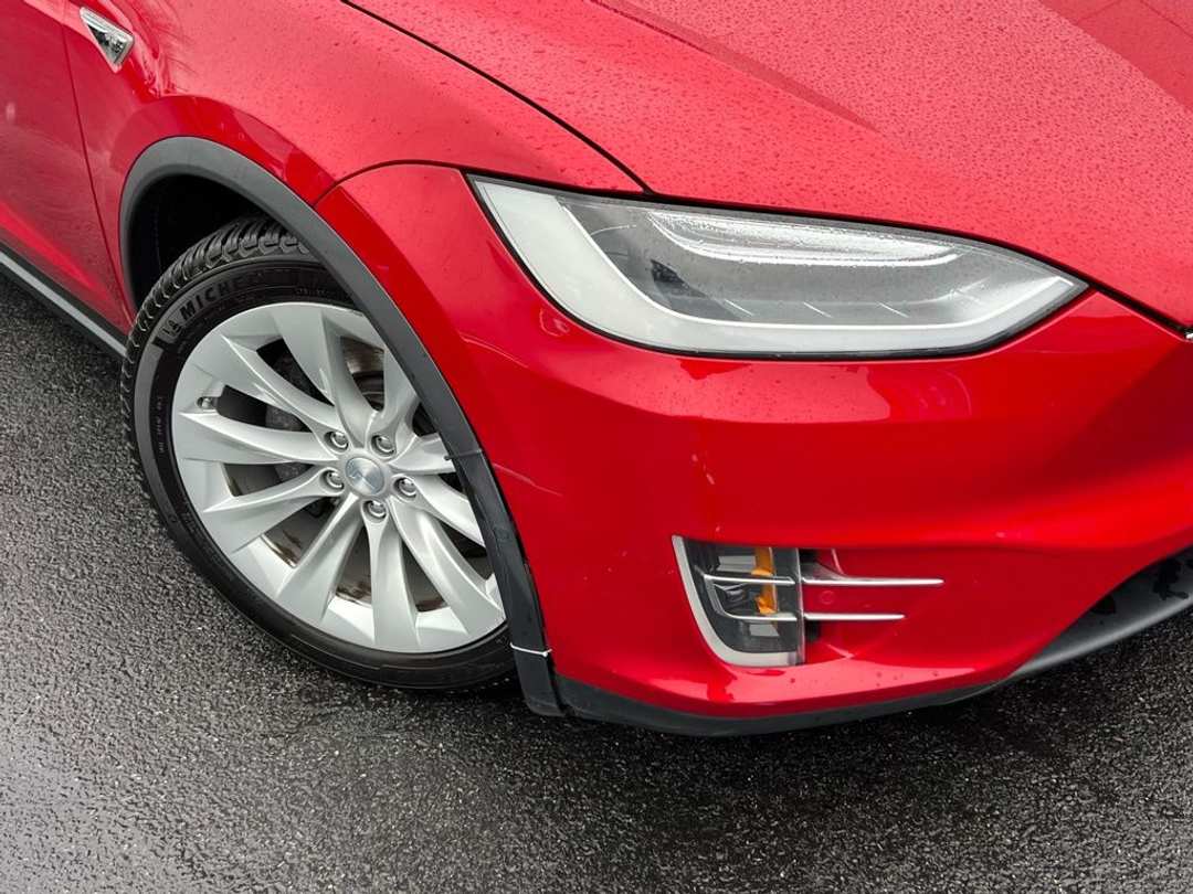 2016 Tesla Model X 90D - Image 2