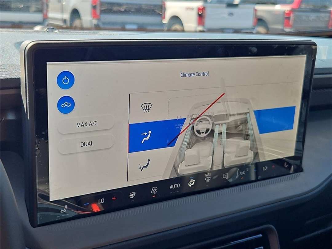 2025 Ford Maverick Lariat - Image 21