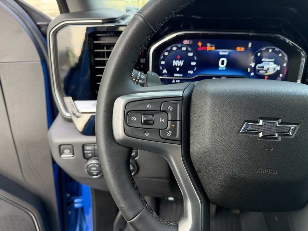2025 Chevrolet Silverado 1500 LT Trail Boss - Image 18