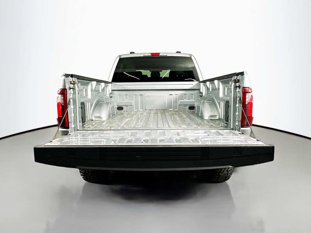 2024 Ford F-150 XLT - Image 25