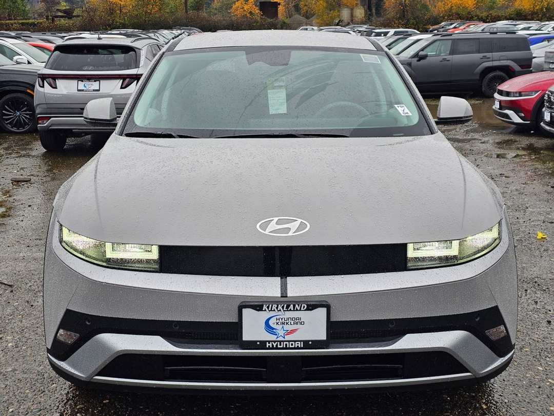 2026 Hyundai Ioniq 5 SEL - Image 2