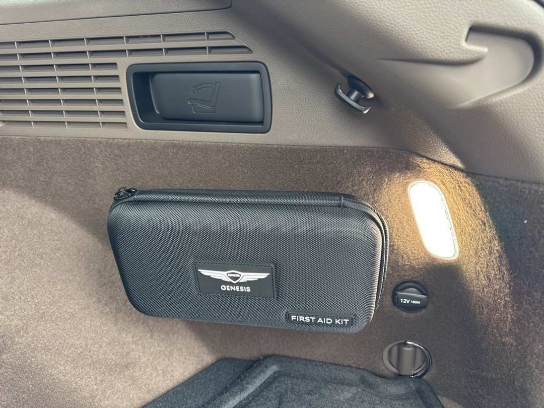 2026 Genesis Gv70 2.5T Advanced - Image 14