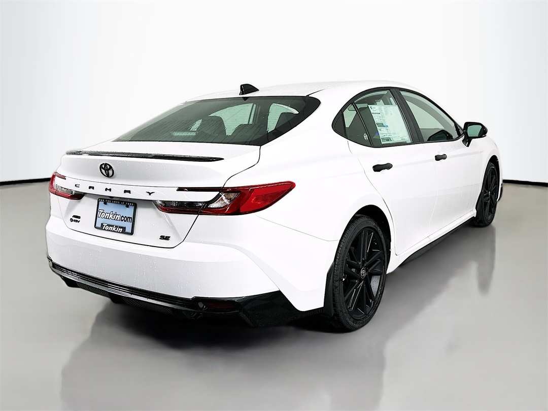 2026 Toyota Camry SE Nightshade - Image 7