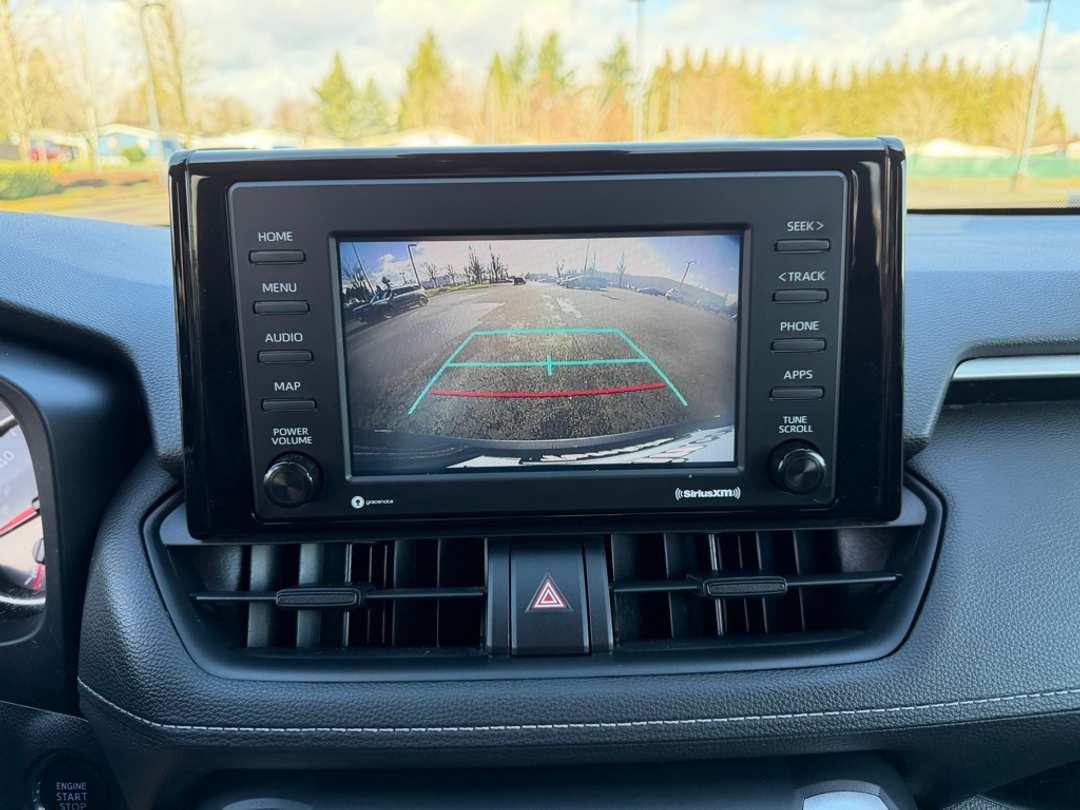 2021 Toyota Rav4 XLE - Image 22