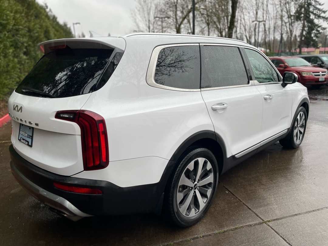 2022 Kia Telluride SX - Image 4