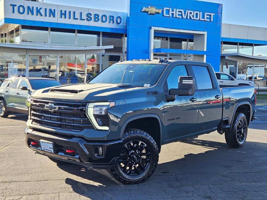 2026 Chevrolet Silverado 3500Hd LT - Image 2