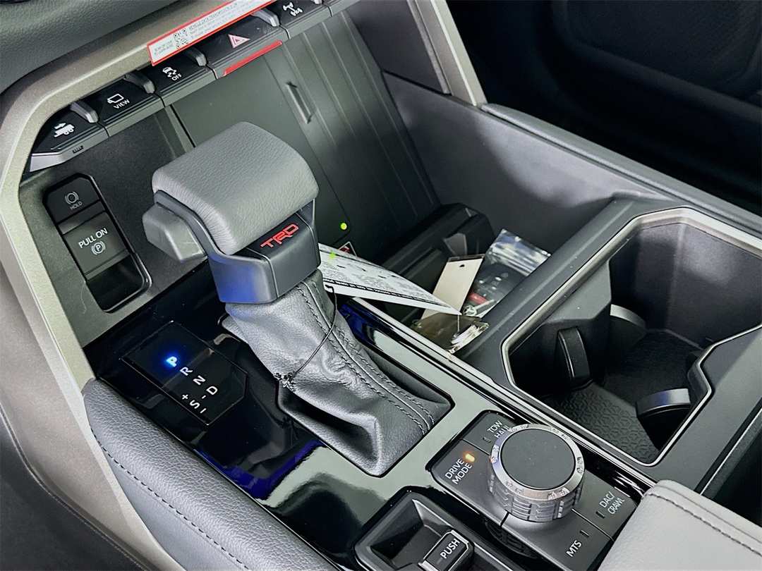2026 Toyota Tundra Limited - Image 17
