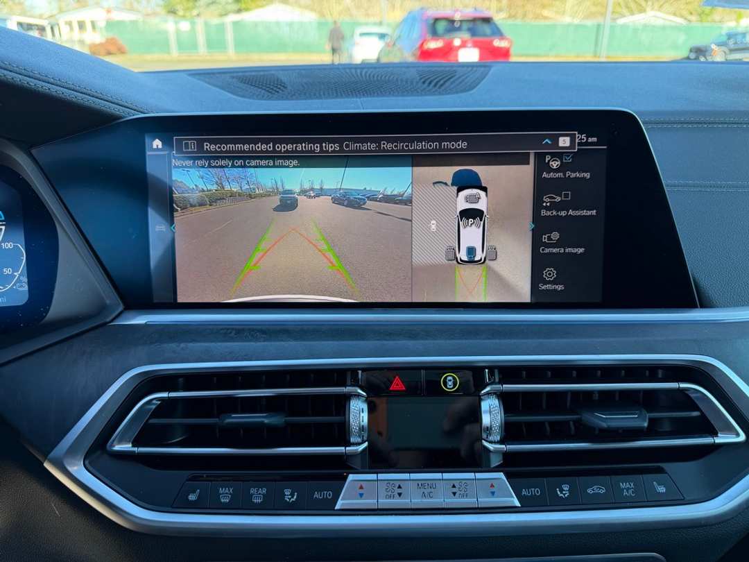 2023 BMW X5 xDrive45e - Image 23