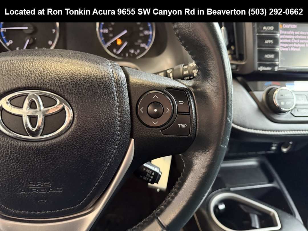 2016 Toyota Rav4 XLE - Image 17
